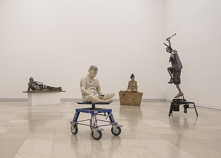 Installationsansicht, Ausstellung „Paweł Althamer. Lovis-Corinth-Preis 2022“ im Kunstforum Ostdeutsche Galerie