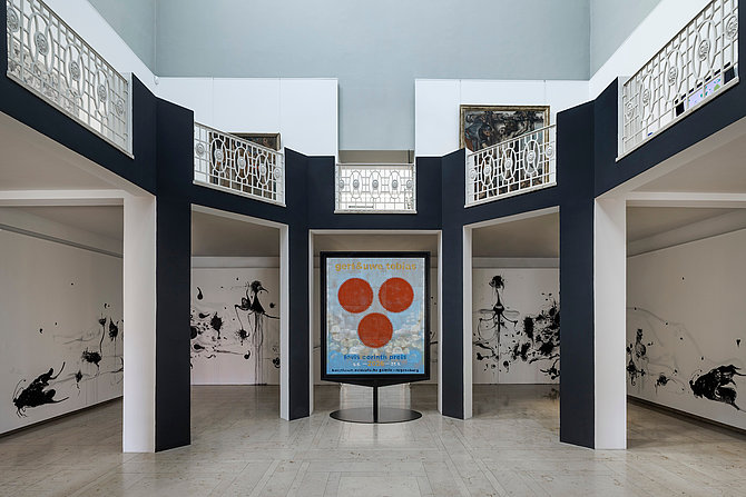 Das von Gert & Uwe Tobias gestaltetes Museumsfoyer, Ausstellung „Gert & Uwe Tobias. Lovis-Corinth-Preis 2026“